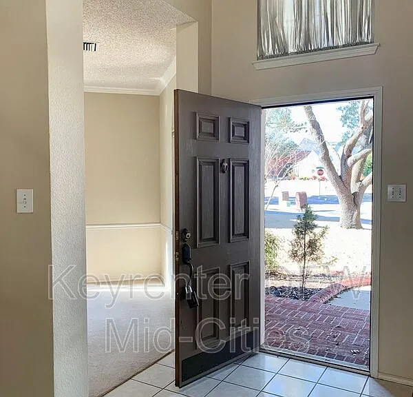 2320 Kittyhawk Dr — Photo 3