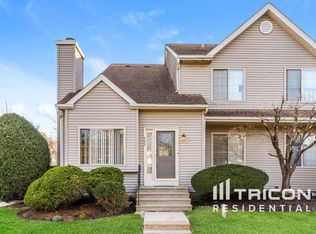 342 Pondview Dr, Harleysville, PA 19438