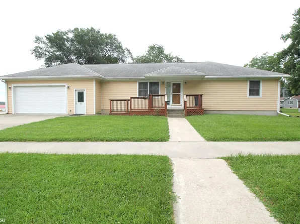 100 W Wells St, Clarinda, IA 51632