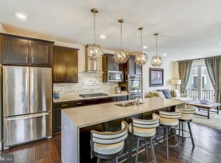 1333 Powhatan St, Alexandria, VA 22314