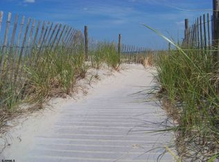 333 N Gladstone Ave, Margate, NJ 08402