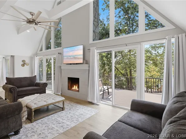 24 Joyces Point, Four Seasons, MO 65049