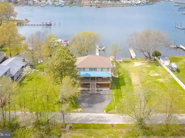 8920 Avenue B, Baltimore, MD 21219