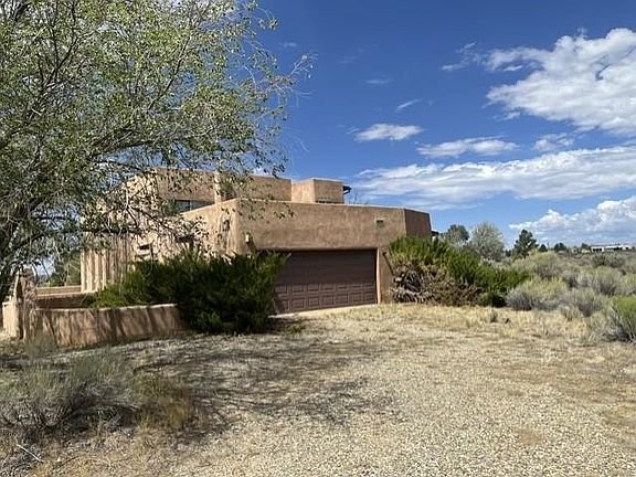 2nd image of 33 Comanche rd
