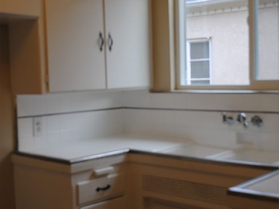 4th image of 146 N Pass Ave APT 3