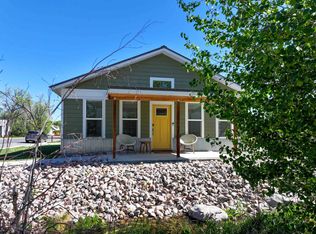 660 N 2nd St, Lander, WY 82520