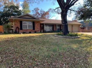 5241 Winifred Dr, Fort Worth, TX 76133