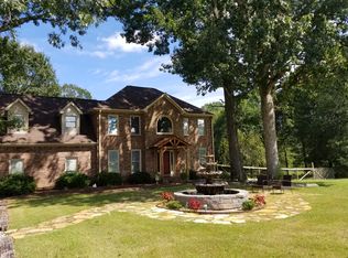 1132 Roseland Dr, Columbia, TN 38401