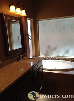 Master bath with jacuzzi tub