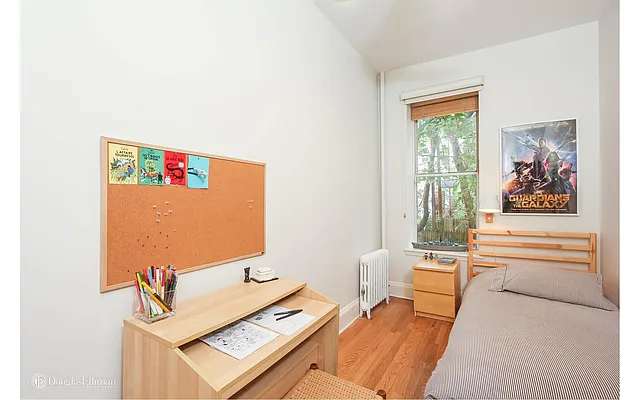 Sold by Douglas Elliman | media 15