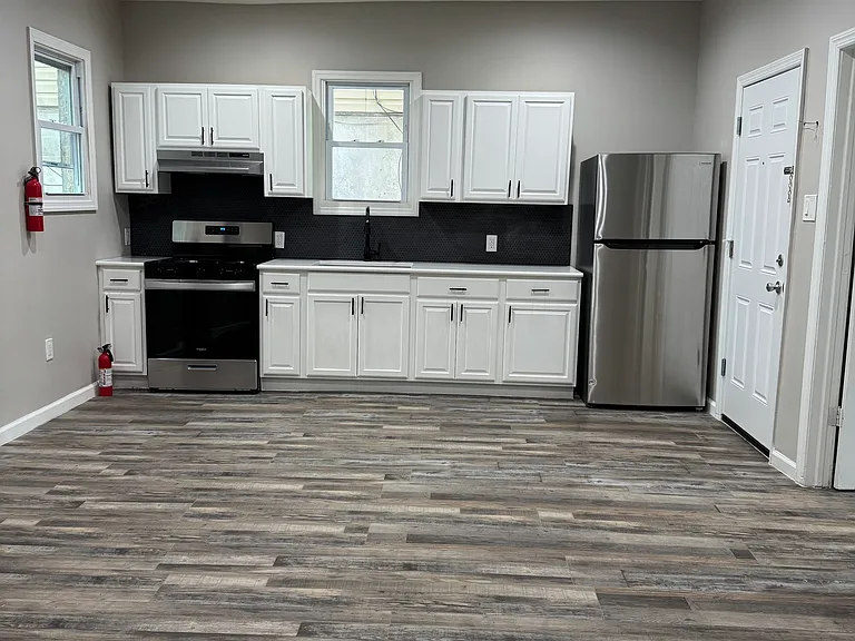 443 Fulton St #3 — Photo 5