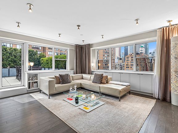 3rd image of 165 E 32nd St APT 19C