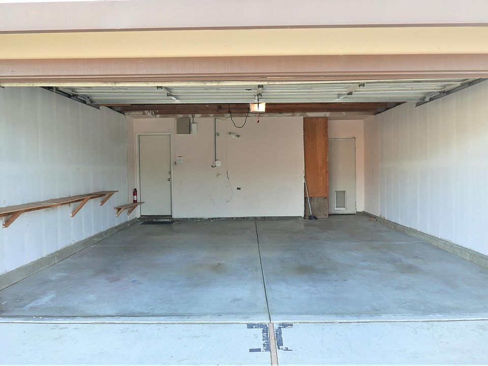 1st image of 518 Little River Way