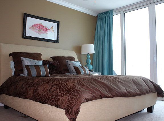 5th image of 365 E Beach Blvd Unit 1906