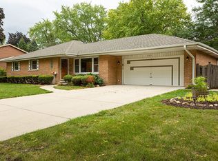 641 E Tahoe Trl, Palatine, IL 60074