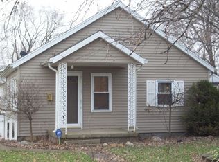 823 E Newkirk St, Tuscola, IL 61953