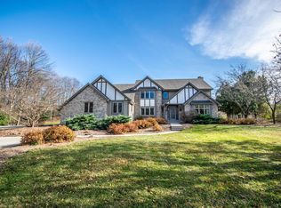 5952 Golfview Dr, West Bend, WI 53095