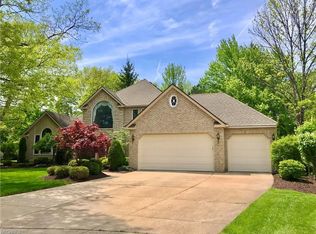 14896 Britannia Ct, Strongsville, OH 44149