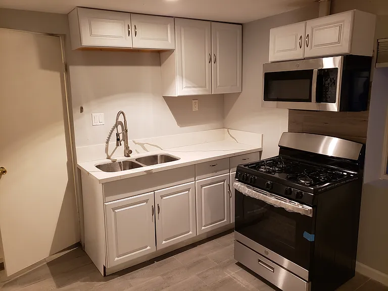 66012 Estrella Ave #7 — Photo 4