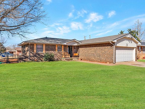 2nd image of 113 Merritt Dr