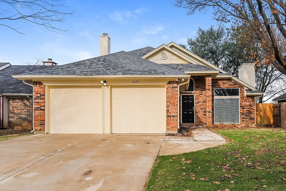 3 bed, 2.0 bath, 1694 sqft, $2,250 — Photo 1