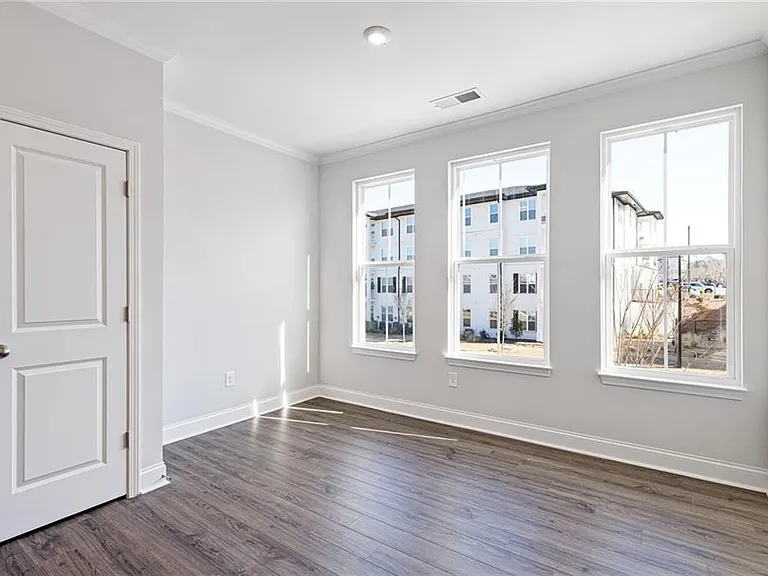 801 Cameron Trl — Photo 15