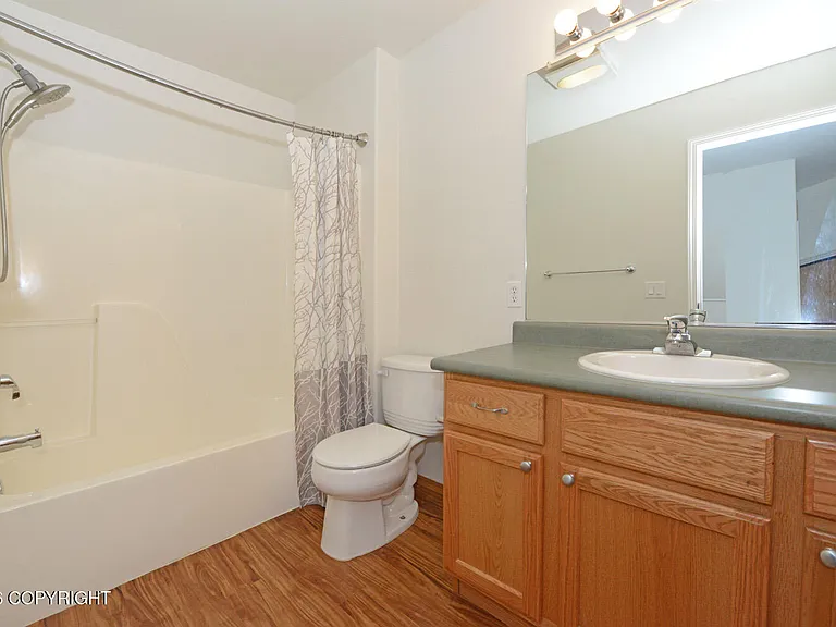 264 Dailey Ave — Photo 17