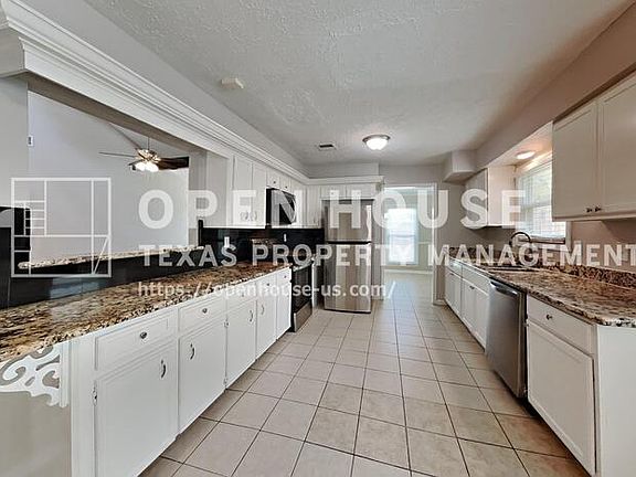 5th image of 22530 Smokey Hill Dr