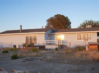 818 60th St W, Rosamond, CA 93560