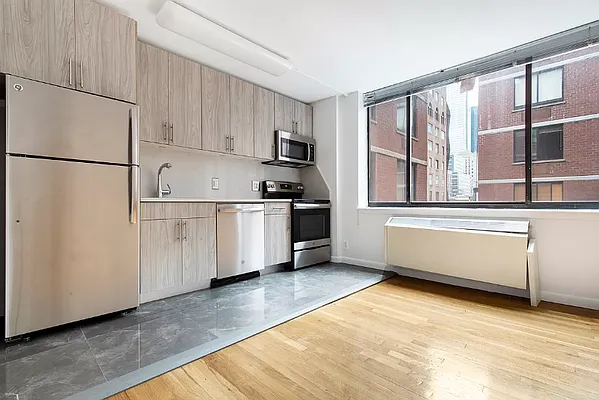 Rented by AZ REALTY NYC LLC | media 3