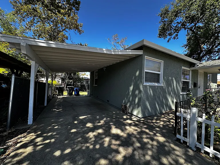1836 Continental St — Photo 5