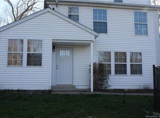 373 Horse Pond Rd, Madison, CT 06443