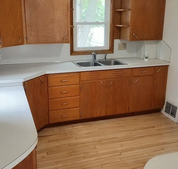 1319 Winnebago Ave — Photo 22