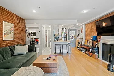 Rented by Dimitrios Kapelonis, LREB