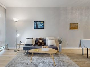 21 Scollard St #207, Toronto, ON M5R1G1