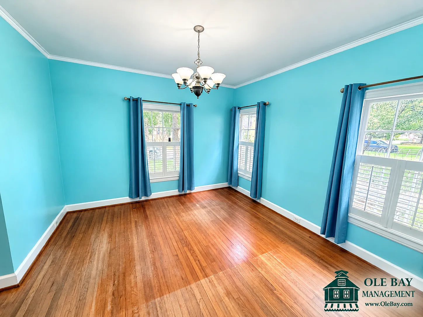 3 bed, 2.0 bath, 2100 sqft, $2,050 — Photo 4