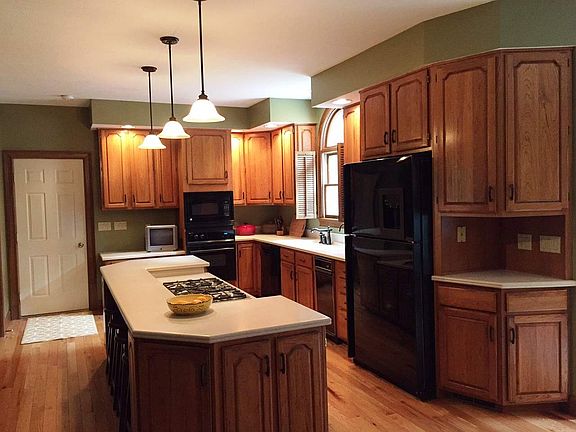 4th image of 1233 N Honeysuckle Ln