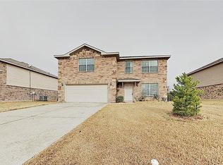 1629 Dream Catcher Way, Krum, TX 76249