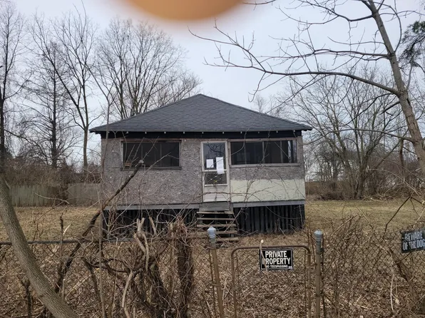 11114 Whitehorn St, Romulus, MI 48174