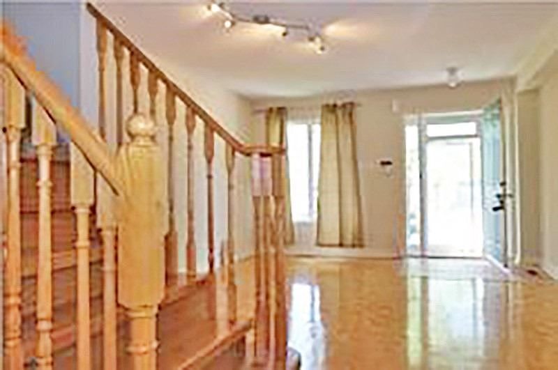 2nd image of 88 Waterton Cres