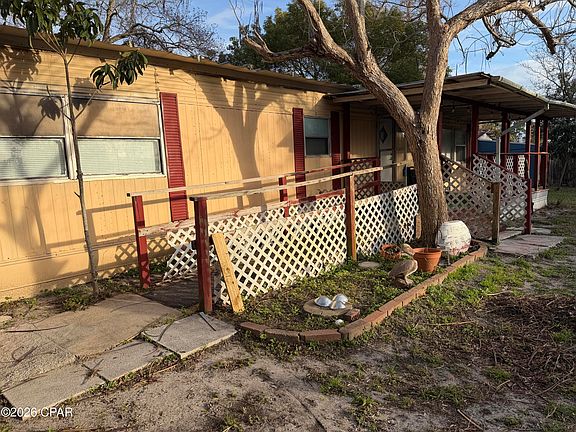 4th image of 8607 Estrella St