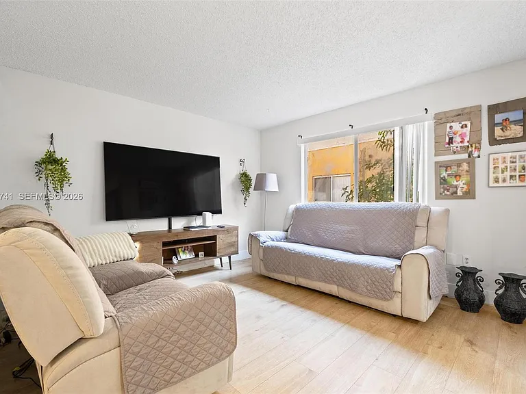 6235 Kendale Lakes Cir #247 — Photo 13