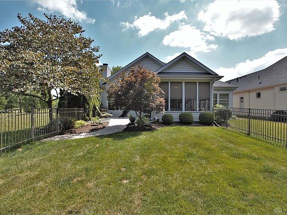 5th image of 1190 Club View Dr