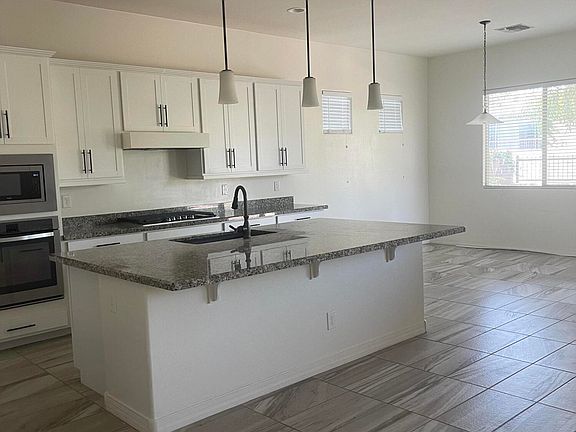 3rd image of 9254 W RUNNING DEER Trail