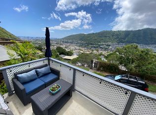 3237 Beaumont Woods Pl, Honolulu, HI 96822