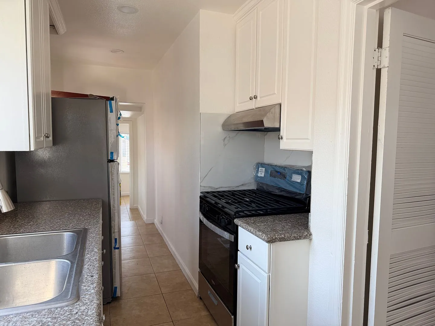 33 W Curtis St — Photo 3