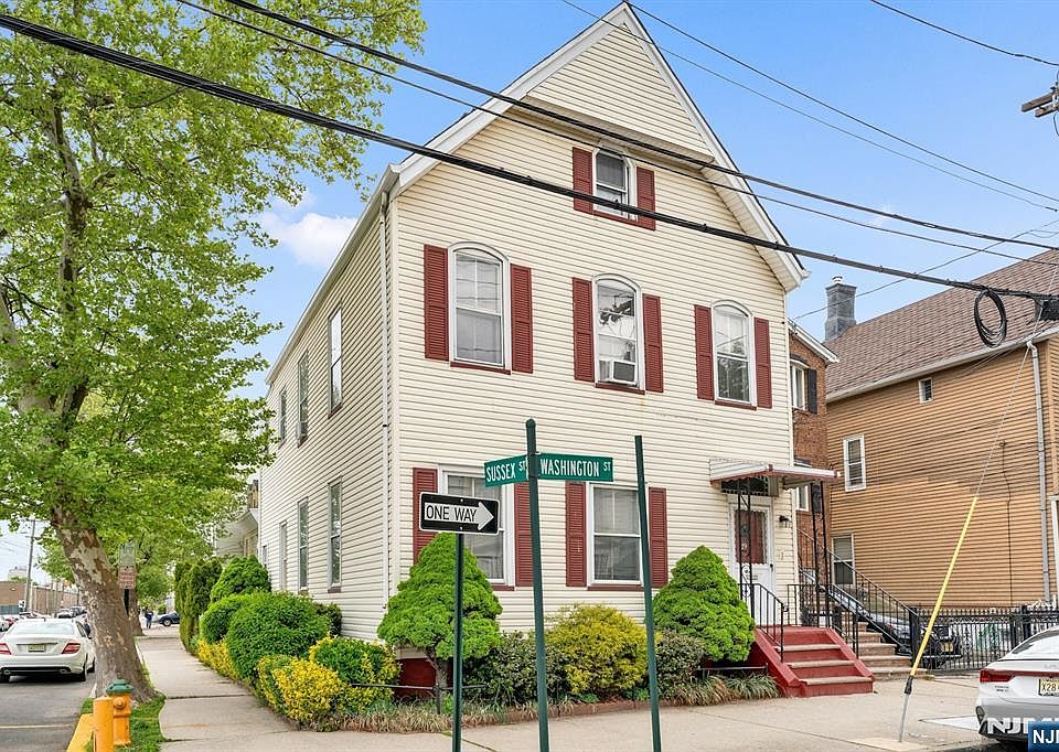 1st image of 79 Washington St