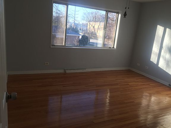 4th image of 9157 Keating Ave