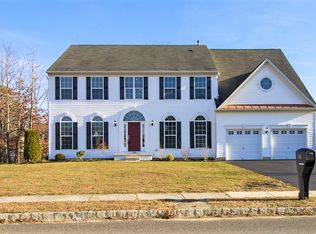200 Luray Dr, Williamstown, NJ 08094
