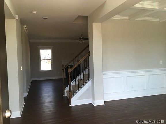 3rd image of 2705 Lake Front Dr #11